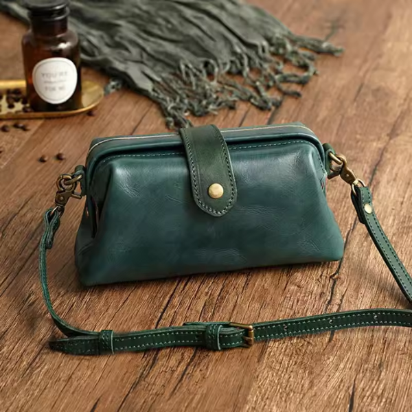 Chloe™ | ヴェリッサのタイムレスな魅力が光るレディースバッグ