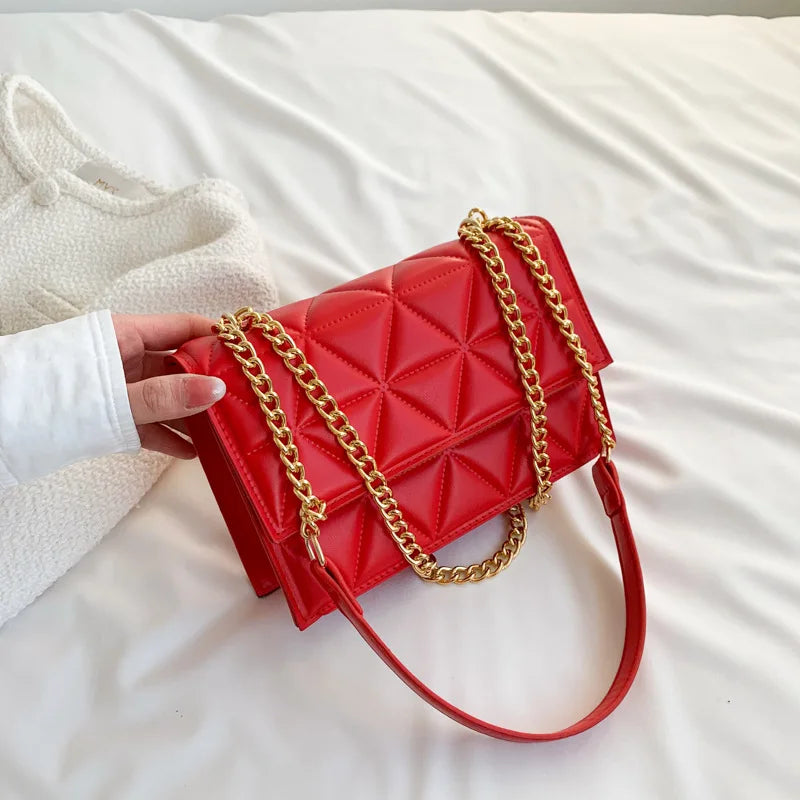 Clara™ | クラシック キルティング スクエア ショルダーバッグ