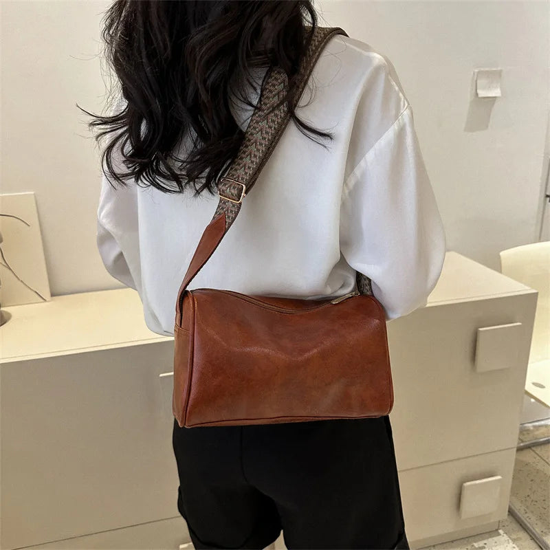 Tracy™ | 編み込み調整可能ストラップ付き ヴィンテージ ラグジュアリー クロスボディ バッグ