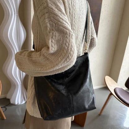 Violet™ |チェルシー ヴィンテージ チャーム ショルダーバッグ